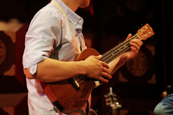 ƯRAINIE UKULELE.jpg